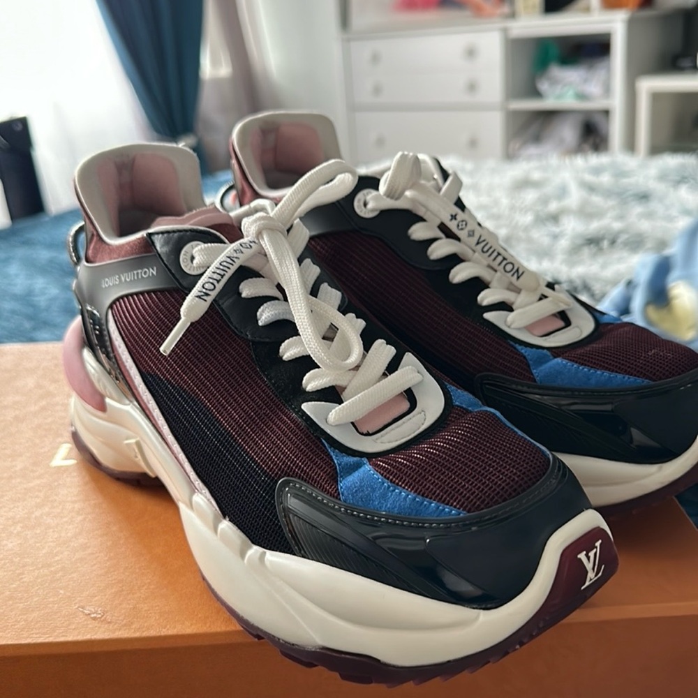 Louis Vuitton Multicolor Sneakers